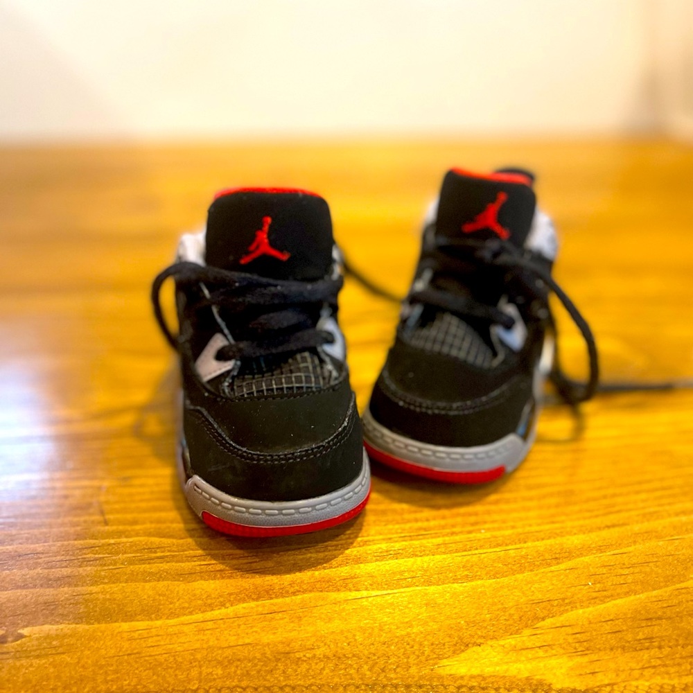 Authentic Toddler air Jordan 4, size 7c